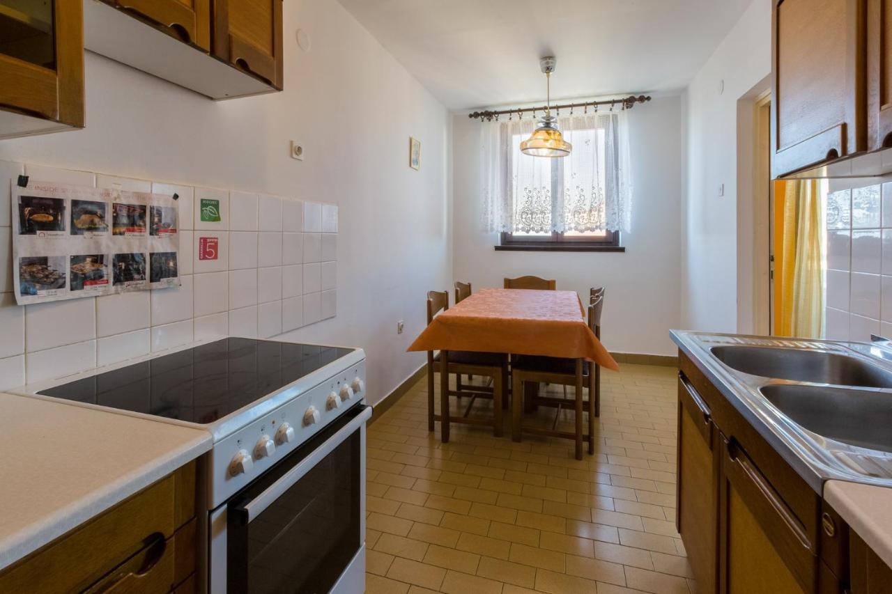 Apolic Lägenhet Crikvenica Exteriör bild